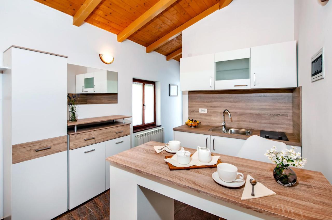 Apartments Carmelo Rovinj Bagian luar foto