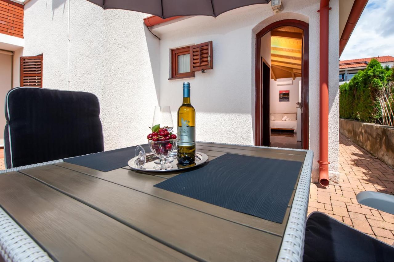 Apartments Carmelo Rovinj Bagian luar foto
