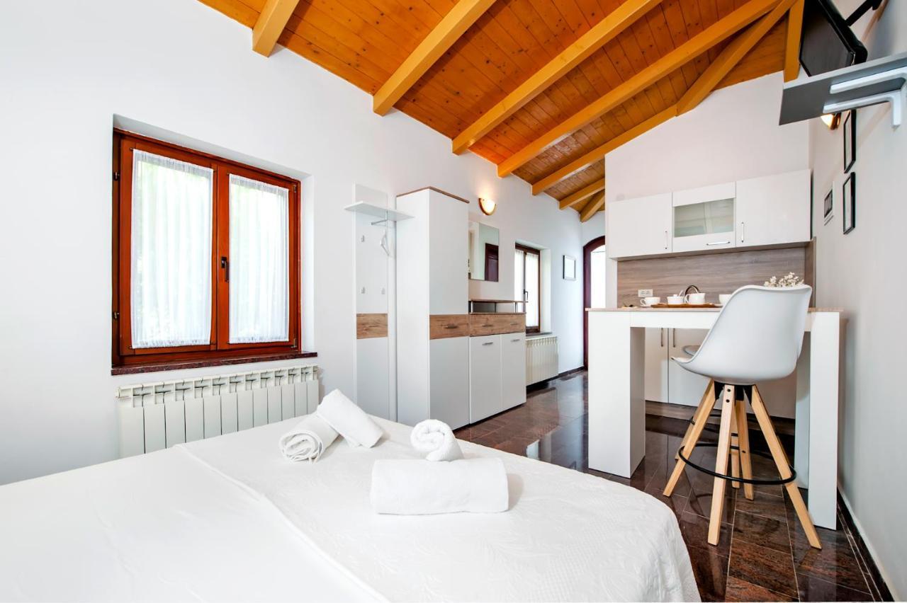 Apartments Carmelo Rovinj Bagian luar foto