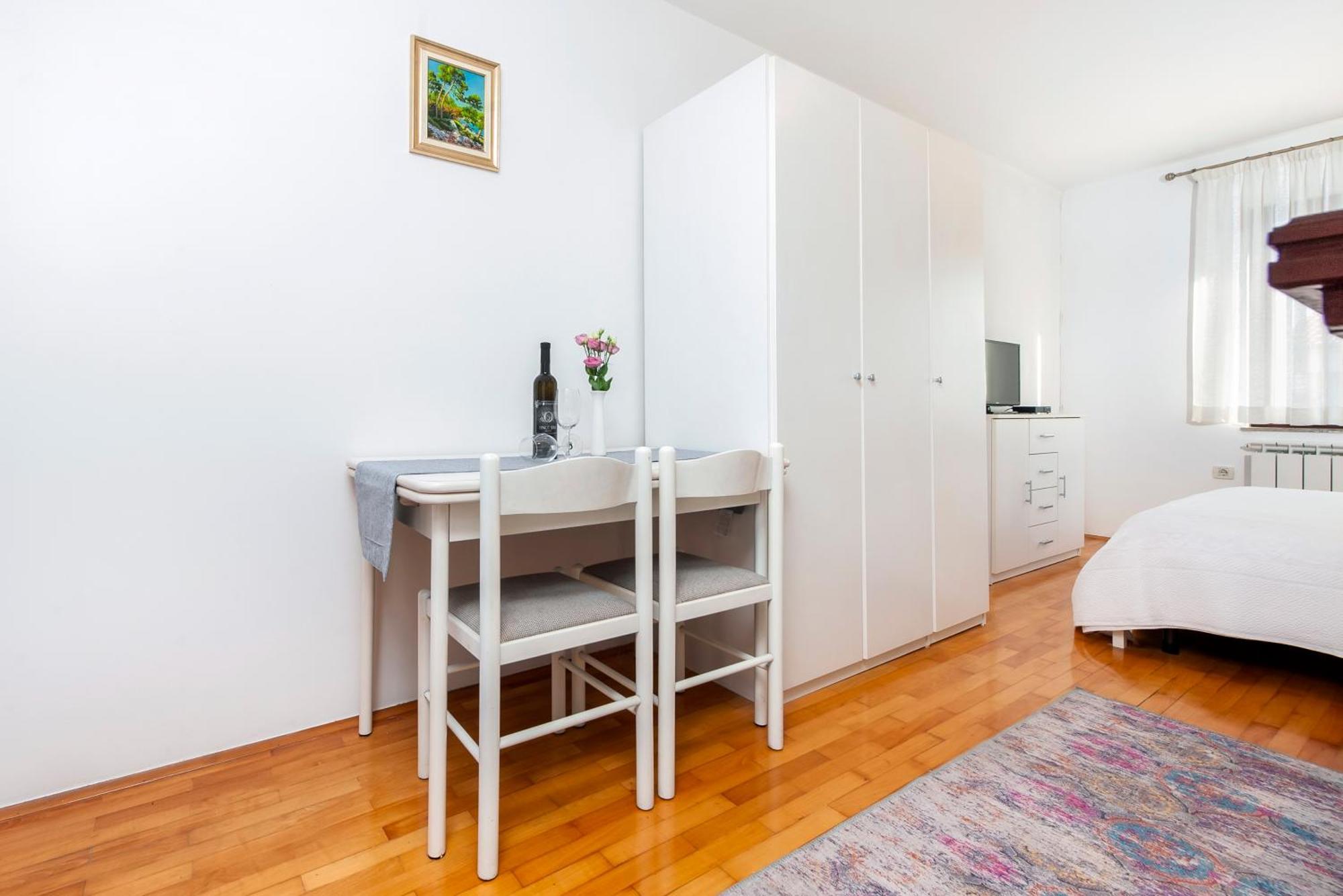 Apartments Carmelo Rovinj Bagian luar foto