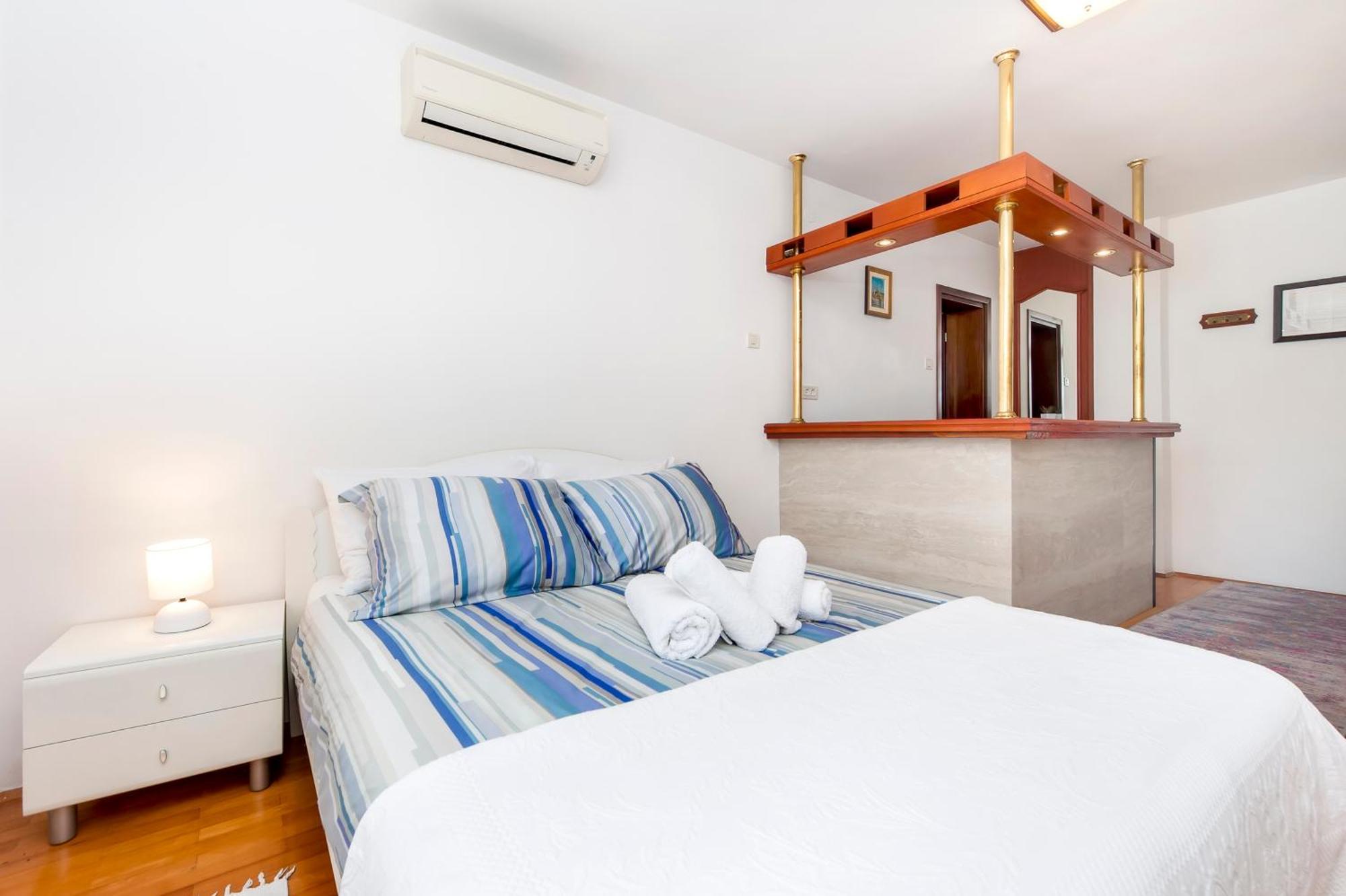 Apartments Carmelo Rovinj Bagian luar foto