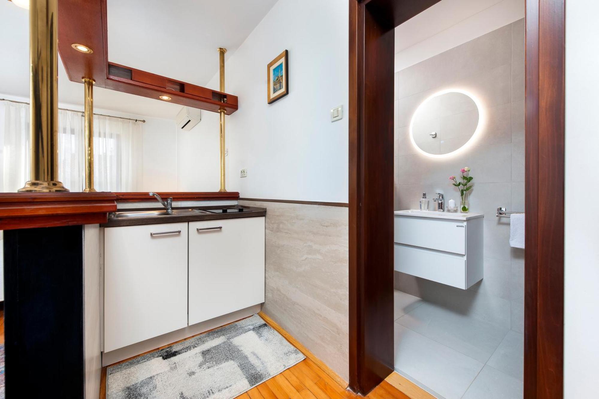 Apartments Carmelo Rovinj Bagian luar foto