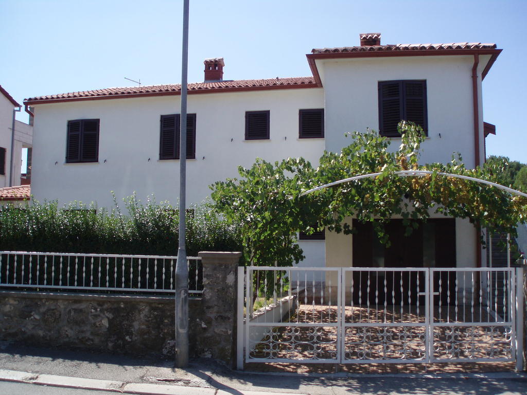 Apartments Carmelo Rovinj Bagian luar foto